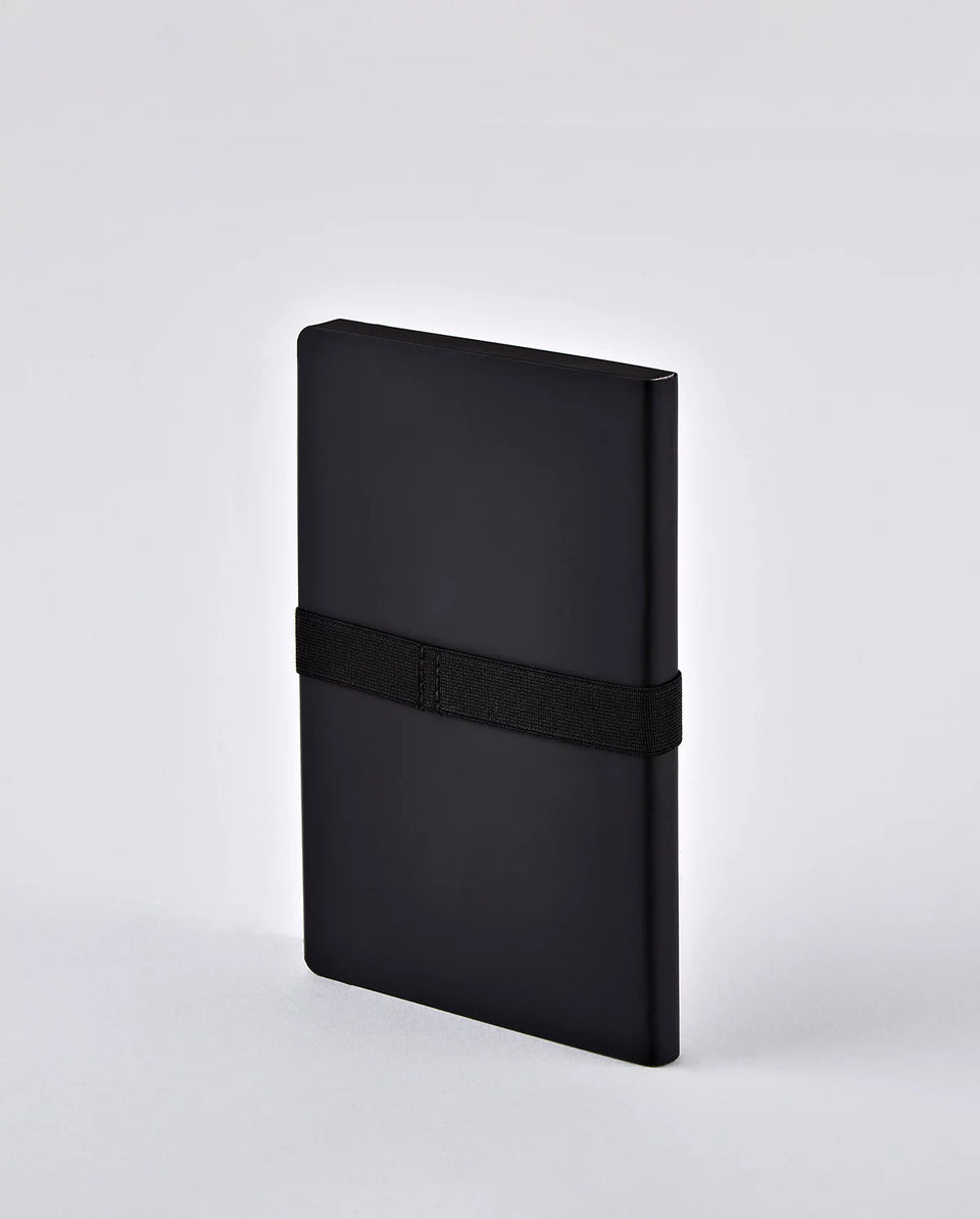 Notebook Voyager M BLACK