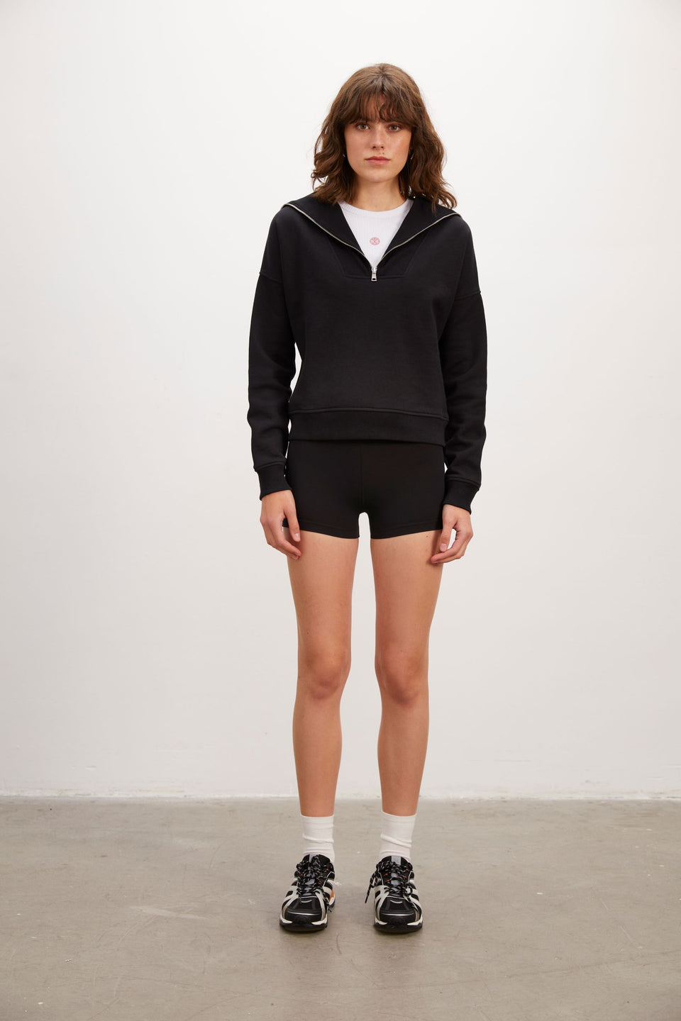 Yarım Fermuarlı Siyah Sweatshirt
