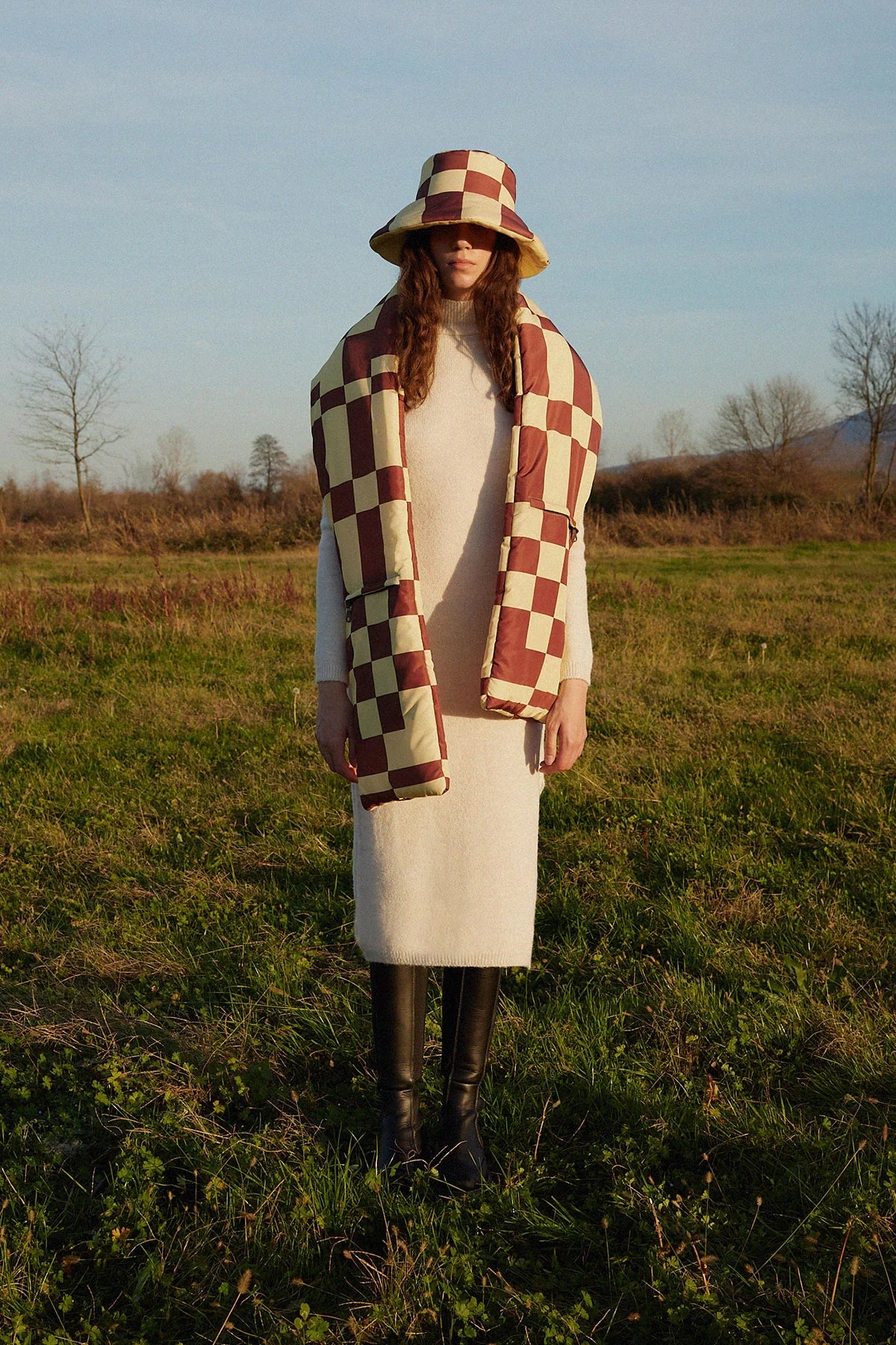 Cosmic Distortion Scarf