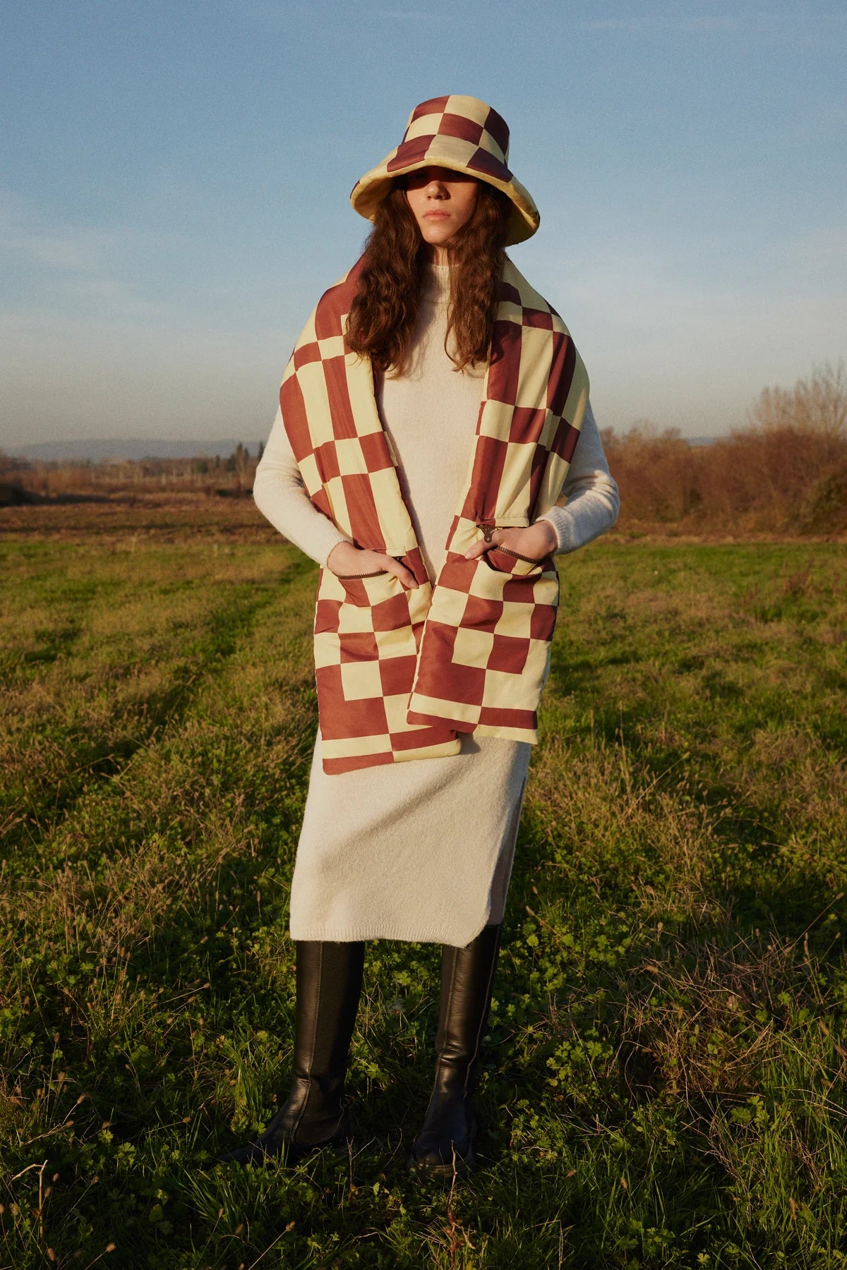 Cosmic Distortion Scarf