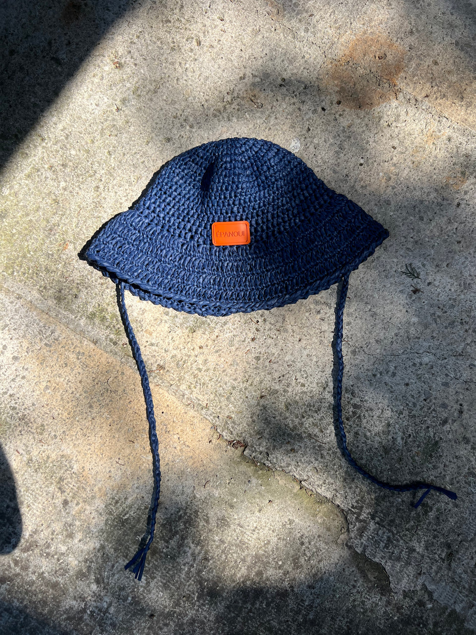 Jaune Koyu Mavi Şapka