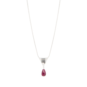 Triangle of Unity Ruby Silver Kolye