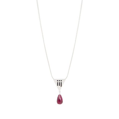 Triangle of Unity Ruby Silver Kolye